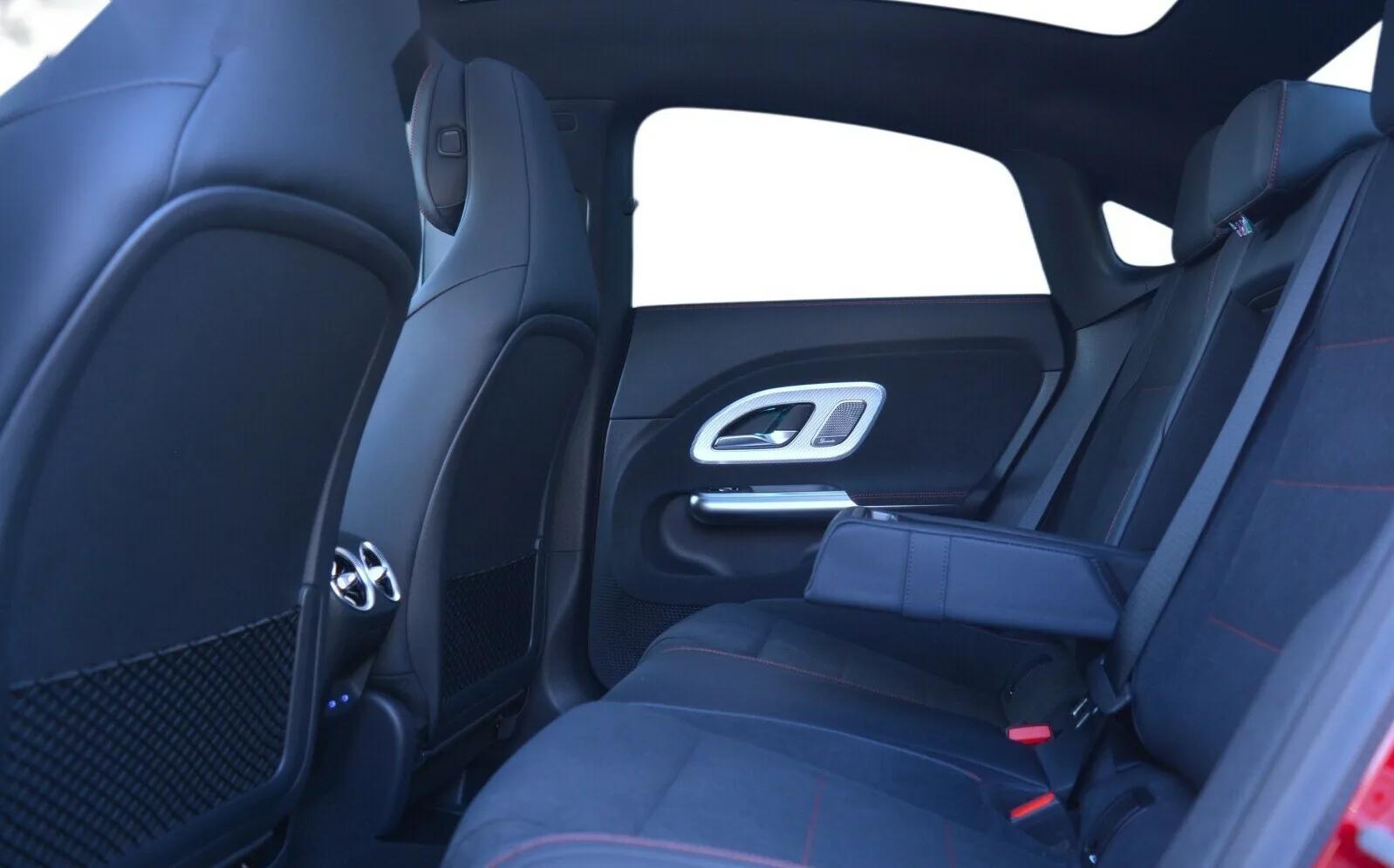 Mercedes-Benz CLA CLA 200 w leasingu — zdjęcie 8